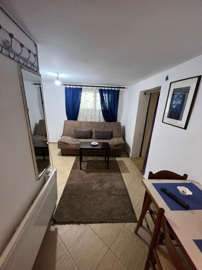 A & A Apartman Подгорица Экстерьер фото